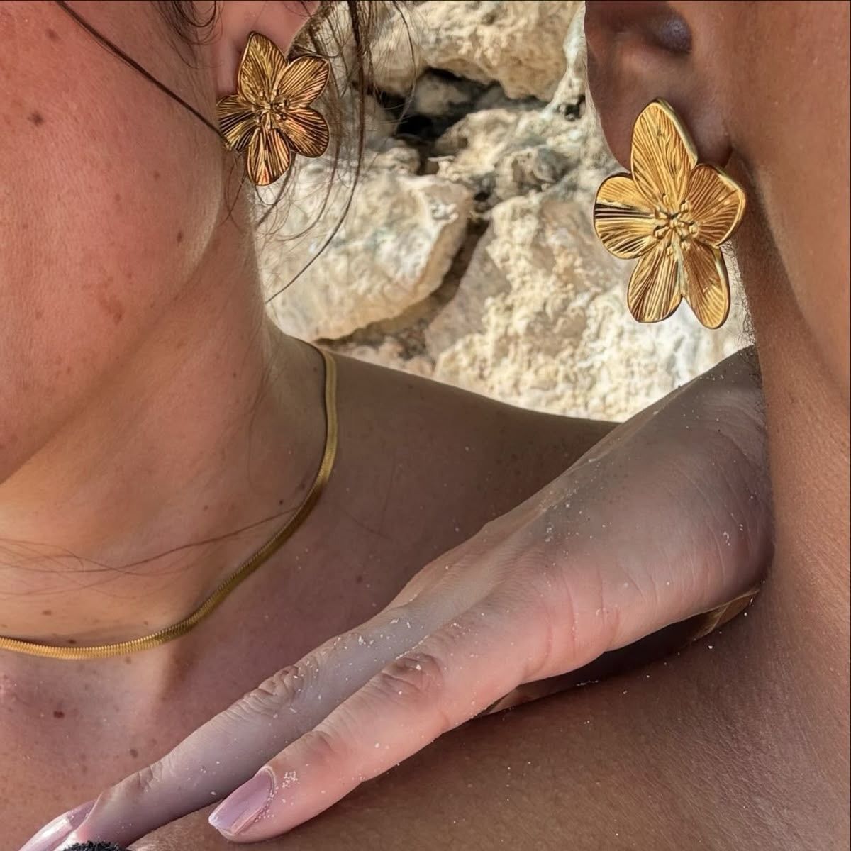 Fleur de Cerisier 30 mm – murmure -Boucles d’oreilles inoxydables (doré & argent)