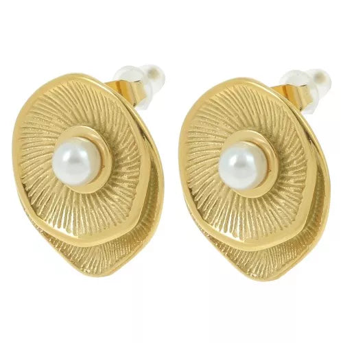 Éclat Vintage – Boucles d’oreilles fleur dorée et perle nacrée en acier inoxydable