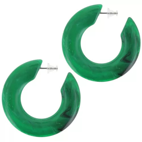Élégance Sculptée – Créoles Plates en Résine Opaque 47 mm