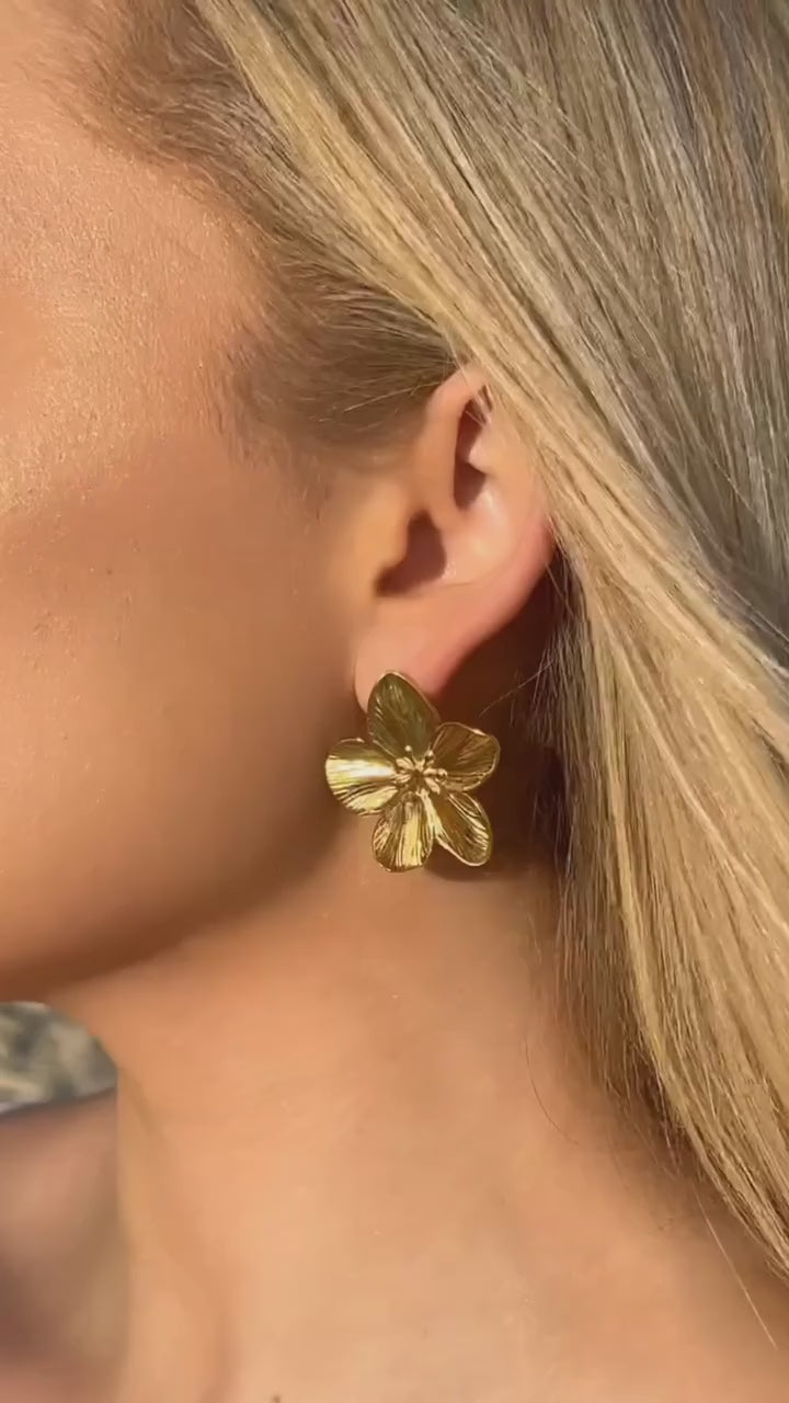 Fleur de Cerisier 30 mm – murmure -Boucles d’oreilles inoxydables (doré & argent)